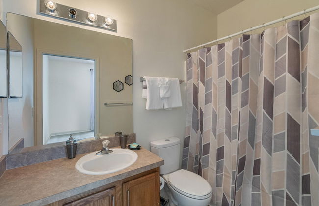 5/3 Pool Home Located in Sunset Ridge Community! - Foto 13