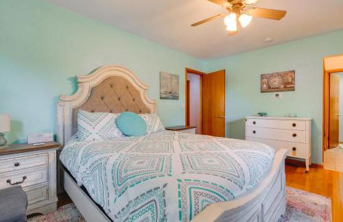 Antiquing and Fishing Riverfront Waupaca Home! - Foto 13