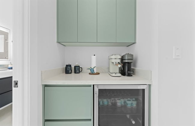 Luxury Seaside Escape Pool Dock Scenic Views - Foto 47