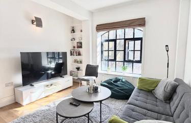 Modern 2 Bedroom Apartment in Kings Cross, London, N1 - Photo 1