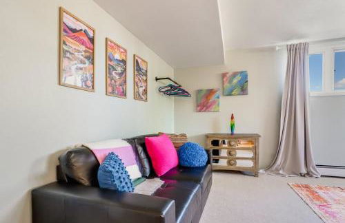 Mid-Century Mod - 7 BR Sleeps 22 - Hot Tub & Game Room - Foto 41