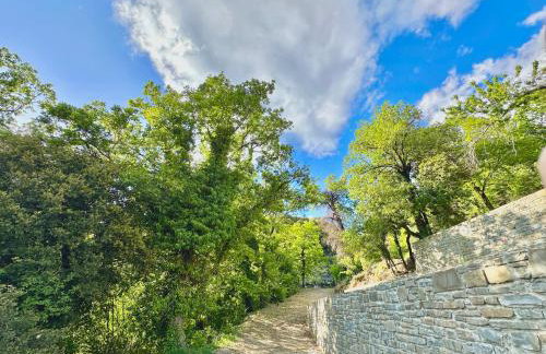 Waterfall Kataraktis Vatatsi - Foto 32