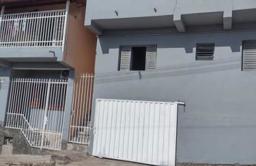 Apartamento avenida 11 com ar condicionado - Foto 1