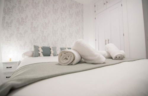 NEW! Luxury CITY CENTER & 2 BALCONIES - Foto 4