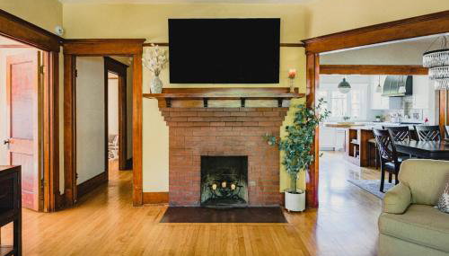 1907 Historical Home-Office, Chefs Kitchen, 5beds - Foto 5