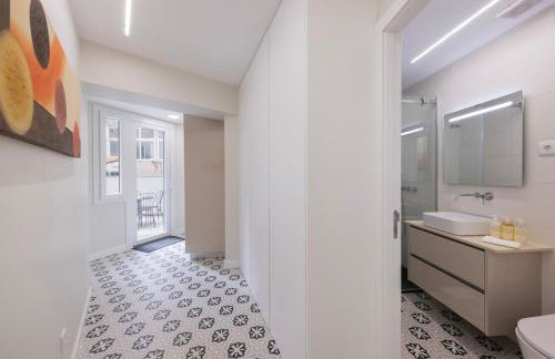 Modern 2BR Apt with Patio & AC - 0E - Foto 32