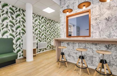 Appartement au Pied du Metro Mairie de Clichy L13 - Foto 12