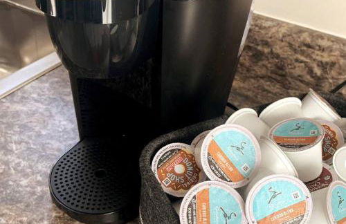 3311 Evanston Large Renovated 4 BDR Close to DTWN Laundry - Foto 11