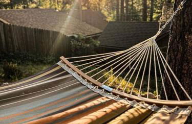The Nest Serene Sanctuary w Hot Tub Fireplace Grill Hammock Outdoor Fire Feature Fully Fenced Yard AC Pets Ok - Foto 45