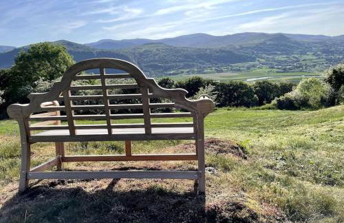 PLAS IWRWG GRANARY - Stunning Barn Conversion based in North Wales - Photo 30