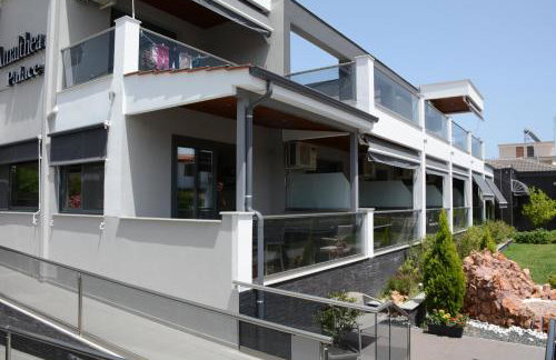 Amalia Center - Photo 30