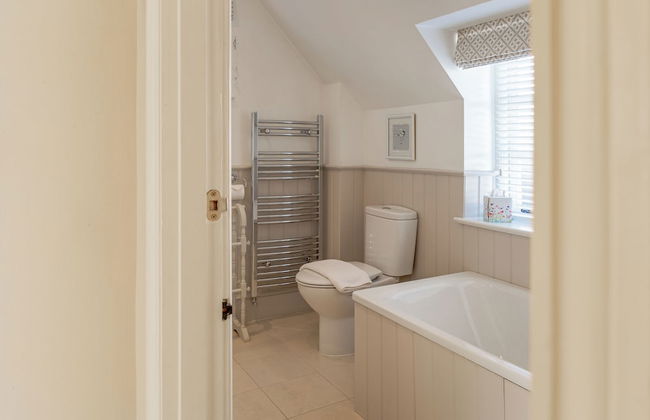 Jasmine Cottage-2BD in Heart of Bourton - Photo 40