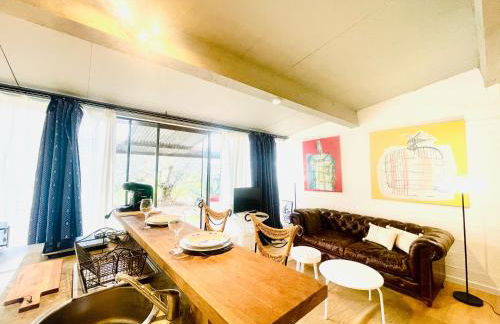 CHEZ BABOU studio d'artistes avec piscine, parking - Photo 3