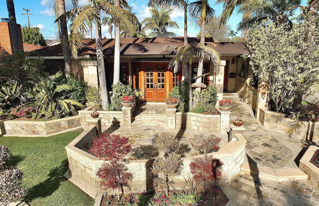 The Belmont Beach Bungalow Pool & Hot Tub! - Foto 1