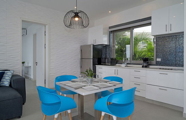 Santosha Whitehouse JM - 10 Bedroom Villa w Private Beach - Photo 11