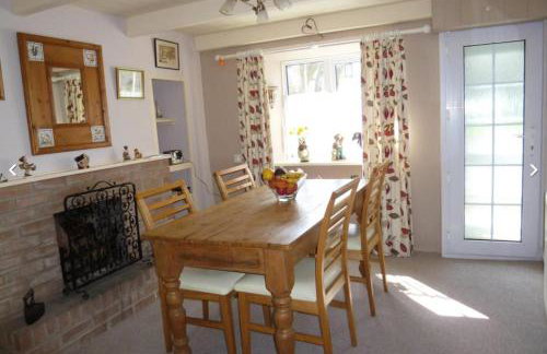 Lovely Cornish cottage in small village setting - Photo 15