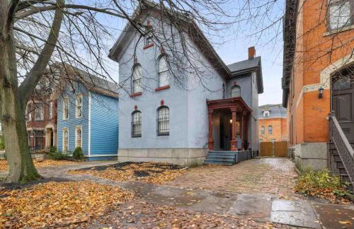 Allentown 5 BR House Free Parking No Chores! - Photo 40