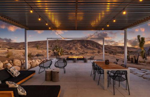 Steel & Solace By The Cohost Company - Foto 1