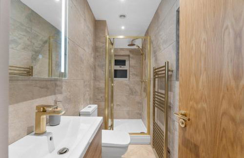 Luxury Huddersfield Apartments & Prime City Centre Location & Opposite Train Station - Foto 17