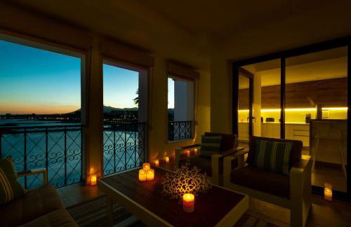 MARBELLA BANUS SUITES - Harbour Seafront Apartment - Foto 30