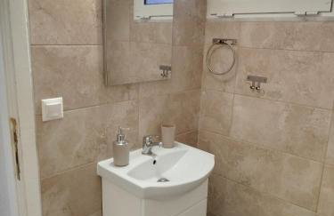 Next to the school - Foto 10