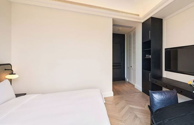 OPARTMENT The Far Eastern Hotel - People's Square - Photo 25