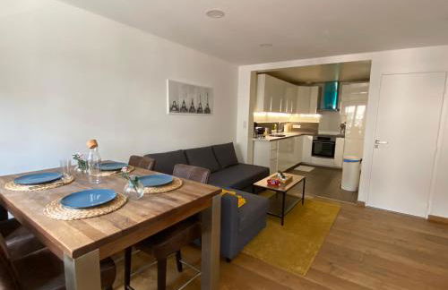 Le Roofound - Porte de Paris - Métro à 5min - Entrée personnelle - Foto 6