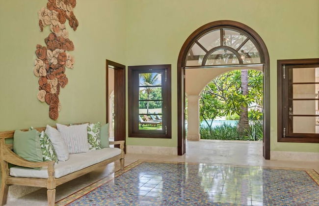 Sophisticated Villas With Private Pools and Staff - Foto 51