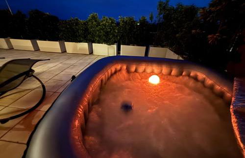 Penthouse mit Whirlpool, Traumblick und großer Dachterrasse - Foto 2