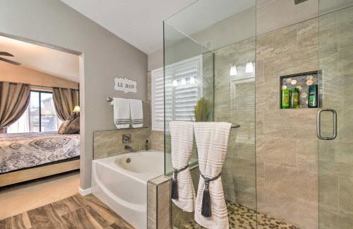 Patio and Grilling Station Family Home in Glendale - Foto 23