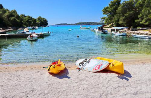 Villa Green Bay Apartments - Photo 19