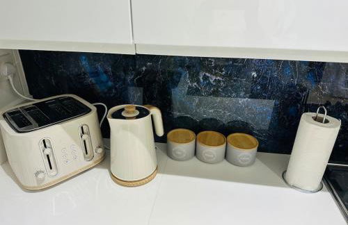 Gillingham Home with garage - Foto 6