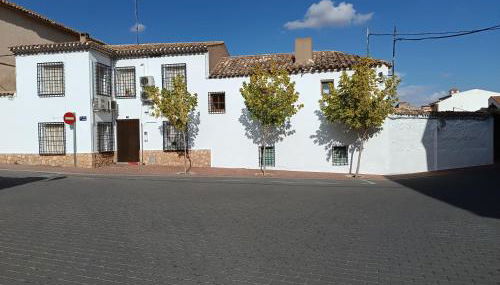 Agradable casa con zona de relax y aparcamiento - Foto 2