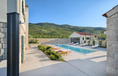 Villa Lovorika - Padel, Cageball, Basketball & Heated Pool - Foto 46