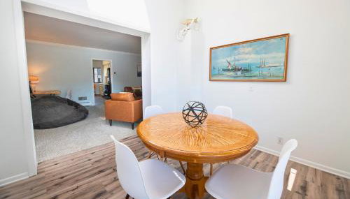 Surf Shack- North Muskegon Oasis - Foto 2