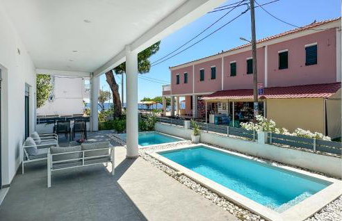 Lovely Home In Vasilika Evia - Foto 1