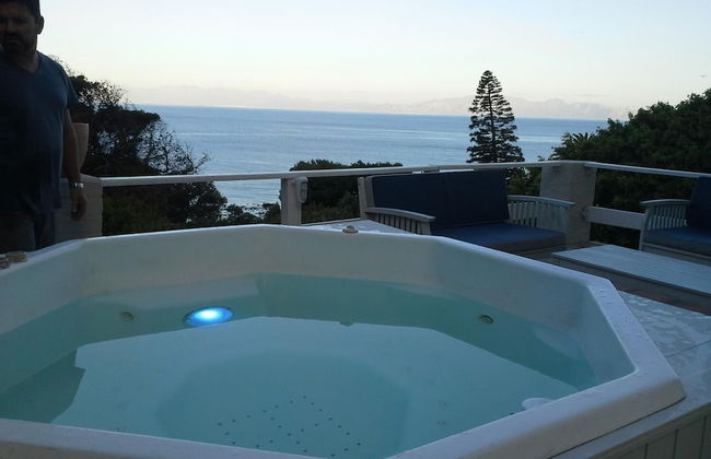 Seabreeze Luxury Two Bedroom Penthouse - Photo 27