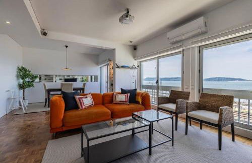 Unique Riverview Apartment - Photo 1