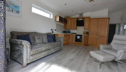 Beautiful Lodge in Newmarket with parking - Foto 3