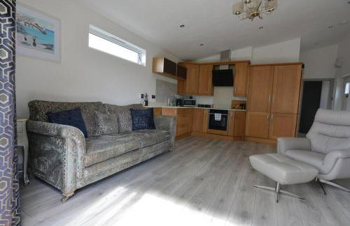 Beautiful Lodge in Newmarket with parking - Foto 3