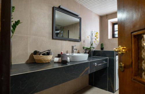 Mirabilia Mountain Villa with a sea view - Foto 13