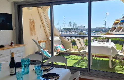 Port Horizon - T3 terrasse vue port climatisé piscine WIFI résidence Escale Port - Foto 6