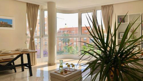 Apartamento 110m - Vistas Rambla - AC - WiFi - Parking - Centro - Foto 2