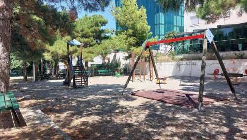 Grandpa´s tree - private garage - Foto 5