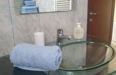 Greek Style Ground Floor Apartment & Pool - Foto 7