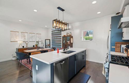 The Rooftop - Columbia City Retreat - Free Parking & EV Point - Foto 12