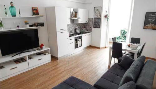 Al mare da Alfred and Cate - Ampio appartamento a due passi dal Centro Storico e dalla Stazione con AC - Foto 4