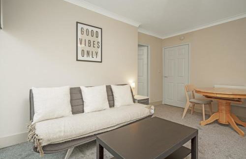 1BR Shawlands Walk To Queens Park with Parking - Photo 13