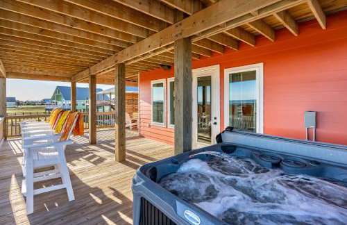 Luxury Beachfront l Private Hot Tub, Pool, & 2 Arcade Games - Foto 12