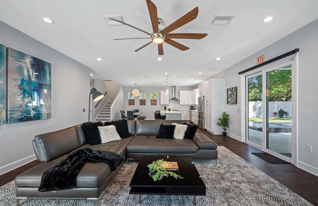 Luxury Tampa Home w/ Pool, Jacuzzi & Amenities - Foto 22